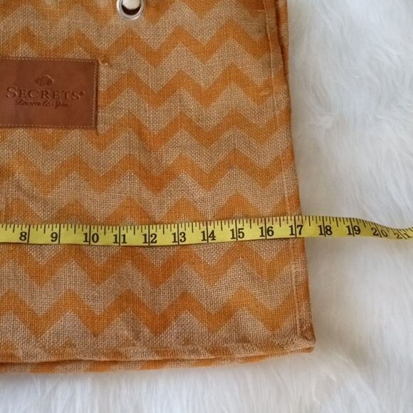 Secrets Resorts & Spas Oversized Tote - Picture 7 of 9